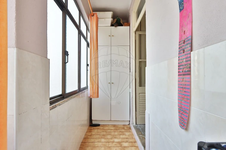 Apartamento T6 para Venda em Arroios Foto 10