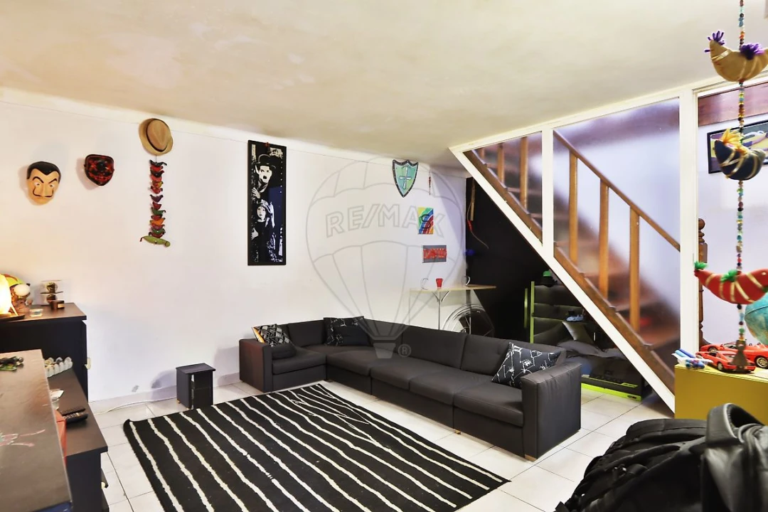 Apartamento T6 para Venda em Arroios Foto 17
