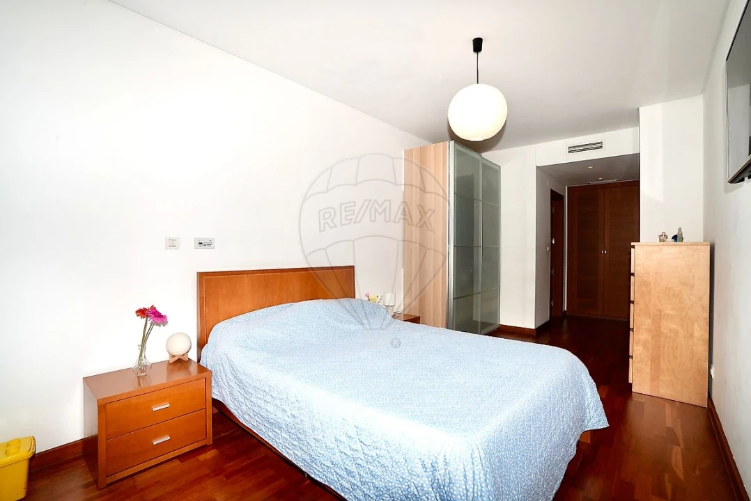 Apartamento T1 para Venda em Alverca do Ribatejo e Sobralinho Foto 9