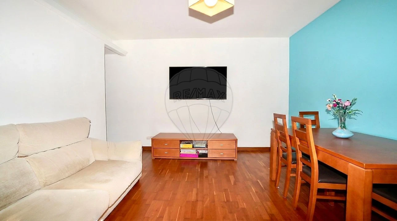 Apartamento T1 para Venda em Alverca do Ribatejo e Sobralinho Foto 1