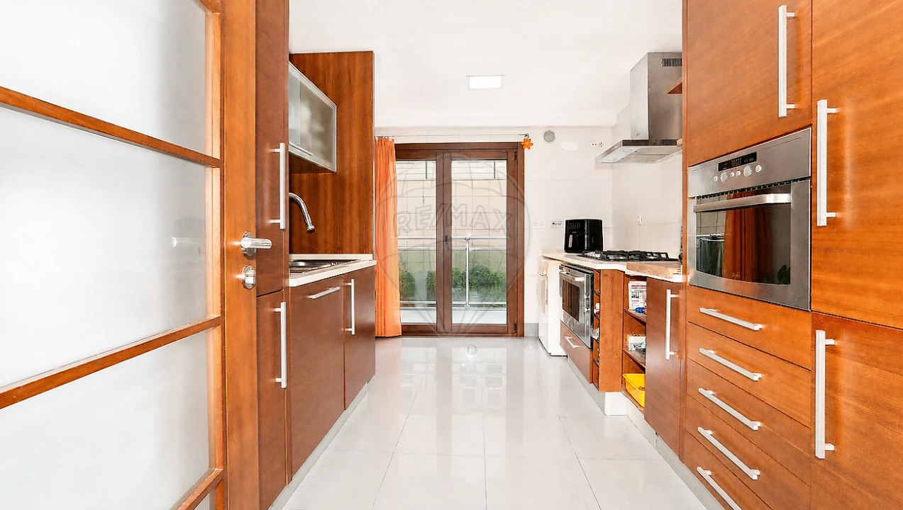 Apartamento T1 para Venda em Alverca do Ribatejo e Sobralinho Foto 4