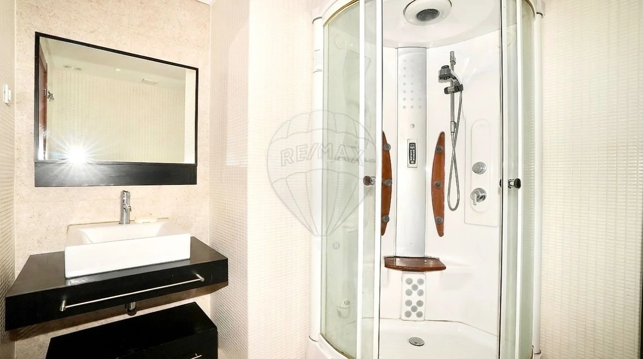 Apartamento T1 para Venda em Alverca do Ribatejo e Sobralinho Foto 11
