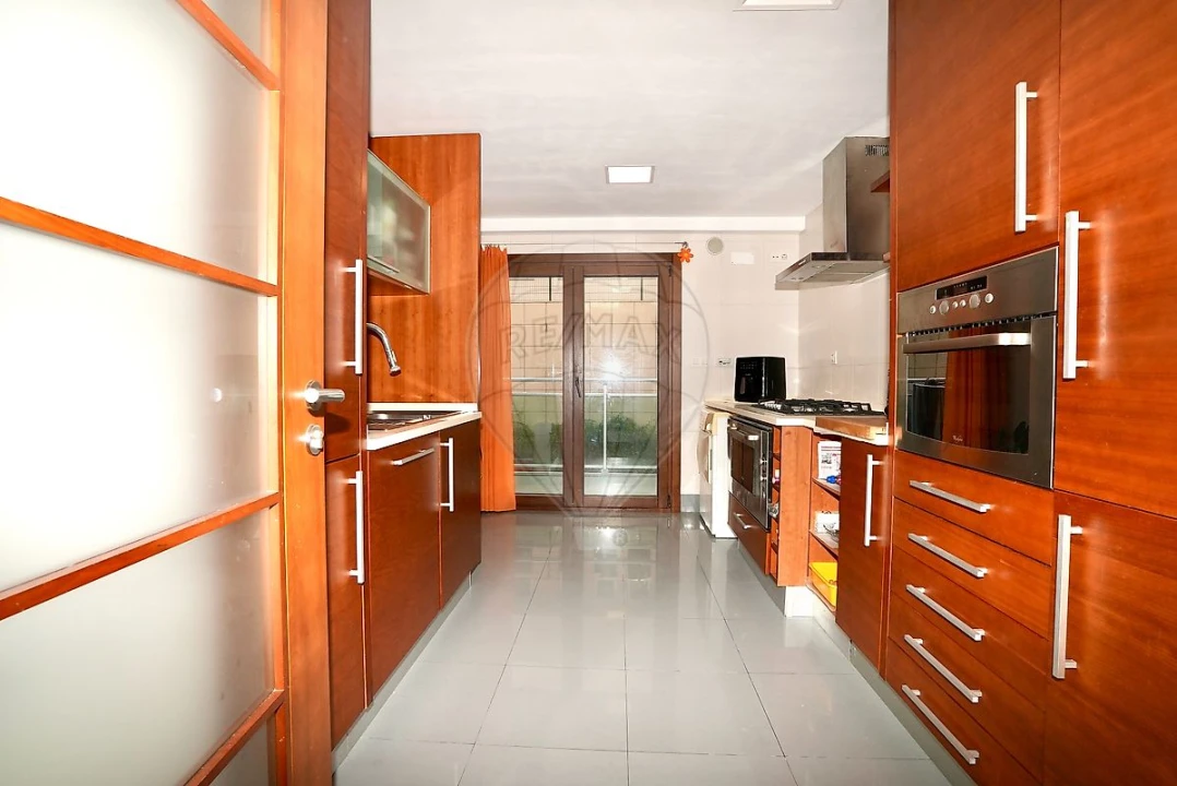 Apartamento T1 para Venda em Alverca do Ribatejo e Sobralinho Foto 3