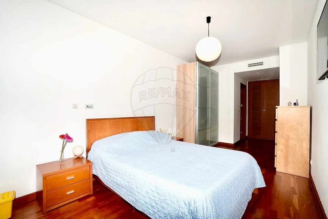 Apartamento T1 para Venda em Alverca do Ribatejo e Sobralinho Foto 9