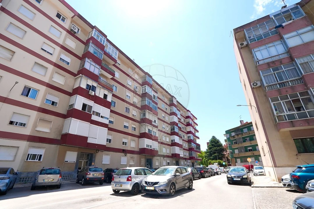 Apartamento T3 para Venda em Alverca do Ribatejo e Sobralinho Foto 5