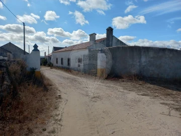 Moradia T4 para Venda em Aldeia Galega da Merceana e Aldeia Gavinha
