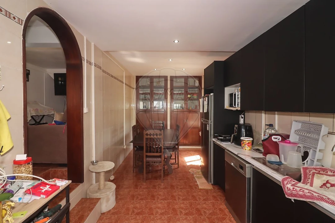 Moradia T1 para Venda em Ota Foto 5
