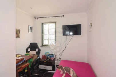 Moradia T1 para Venda em Ota