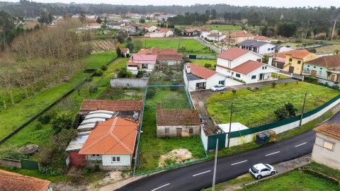 Moradia T2 para Venda em Covões e Camarneira