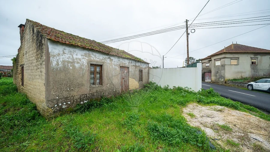 Moradia T2 para Venda em Covões e Camarneira