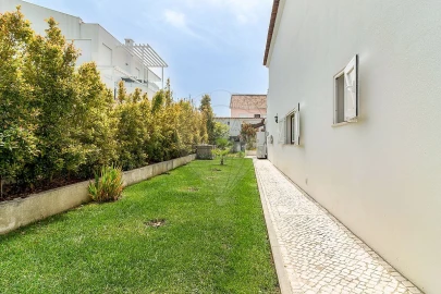 Moradia T5 para Venda em Sesimbra (Castelo)