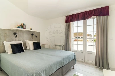 Moradia T5 para Venda em Sesimbra (Castelo)