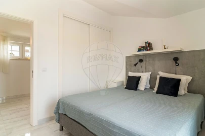 Moradia T5 para Venda em Sesimbra (Castelo)