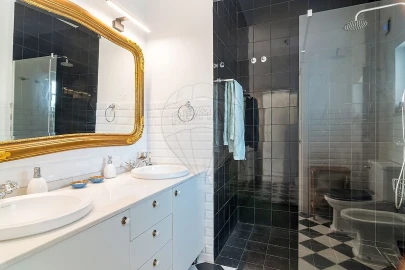 Moradia T5 para Venda em Sesimbra (Castelo)