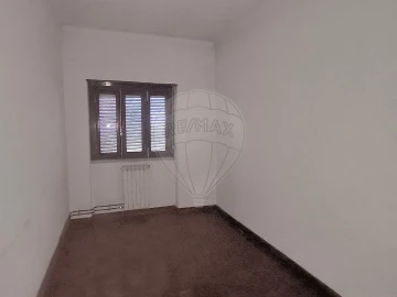 Moradia T4 para Venda em Minde