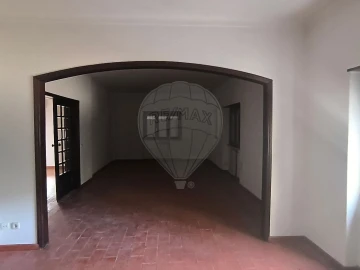 Moradia T4 para Venda em Minde