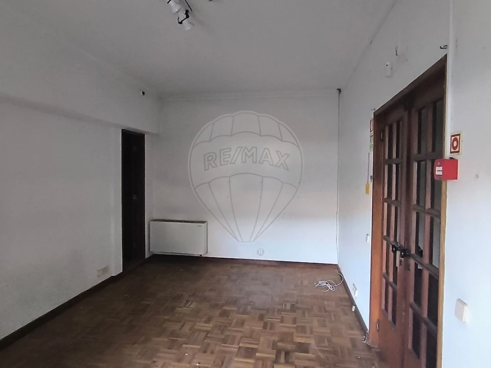Moradia T4 para Venda em Minde Foto 25
