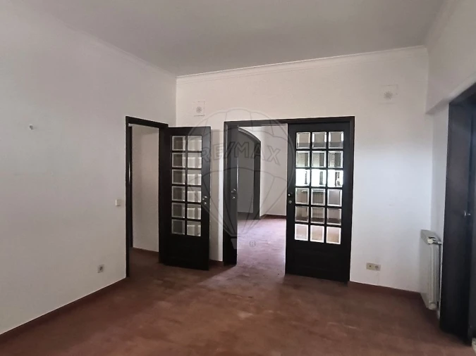 Moradia T4 para Venda em Minde Foto 10