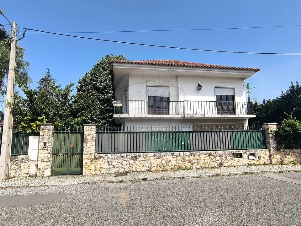 Moradia T4 para Venda em Minde Foto 32