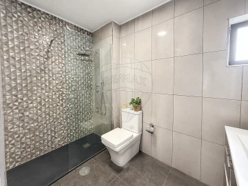 Apartamento T2 para Venda em Ramalde