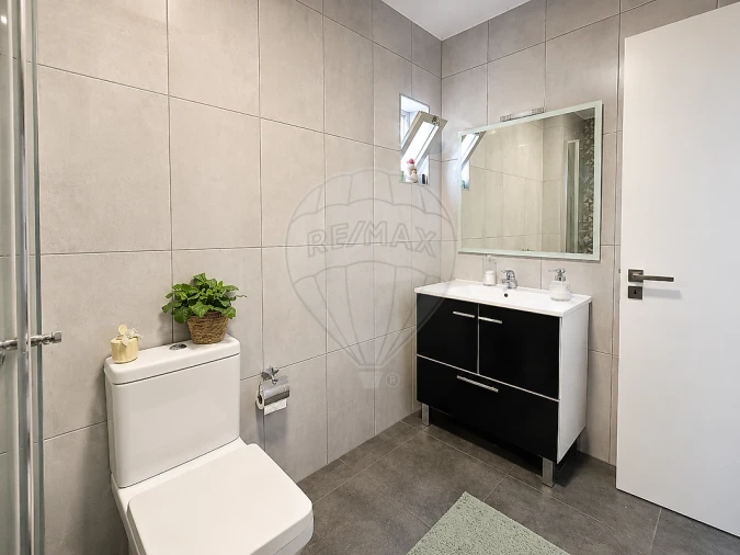 Apartamento T2 para Venda em Ramalde Foto 11