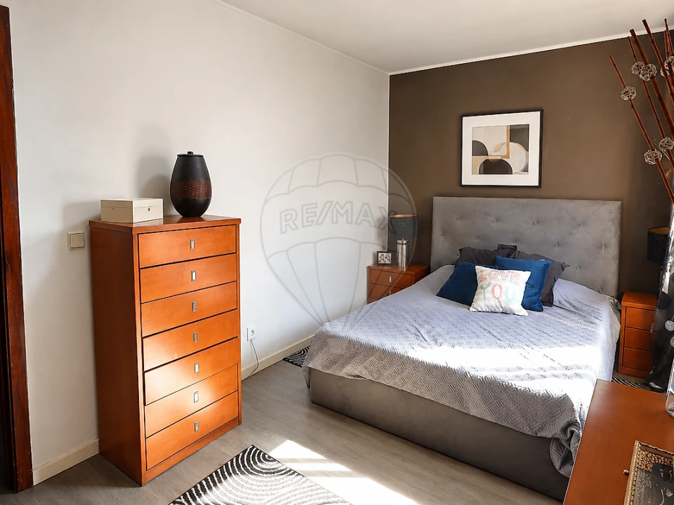 Apartamento T2 para Venda em Ramalde Foto 4