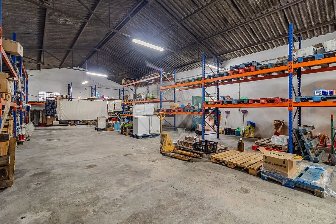 Armazém para Arrendamento em Paço de Sousa Foto 10
