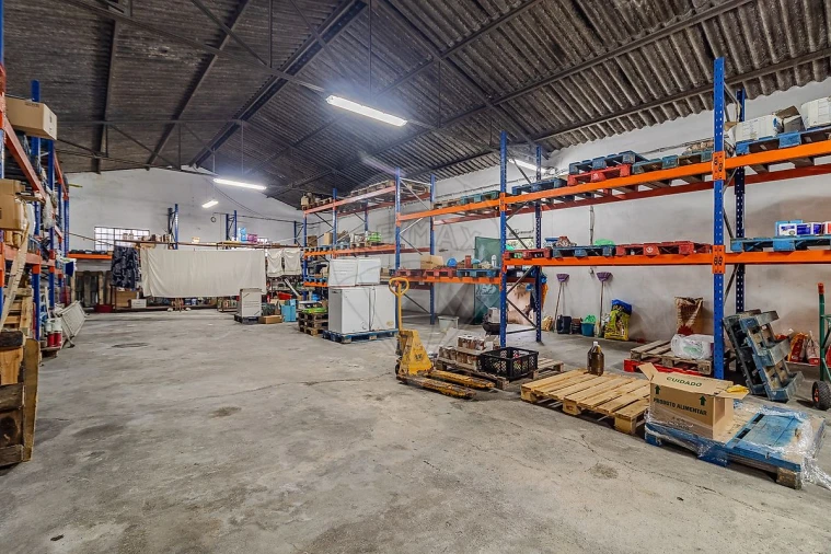 Armazém para Arrendamento em Paço de Sousa Foto 10