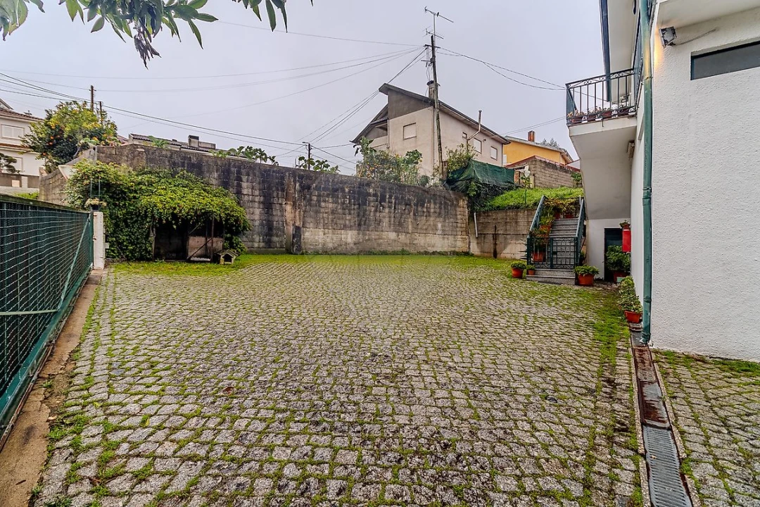 Armazém para Arrendamento em Paço de Sousa Foto 12