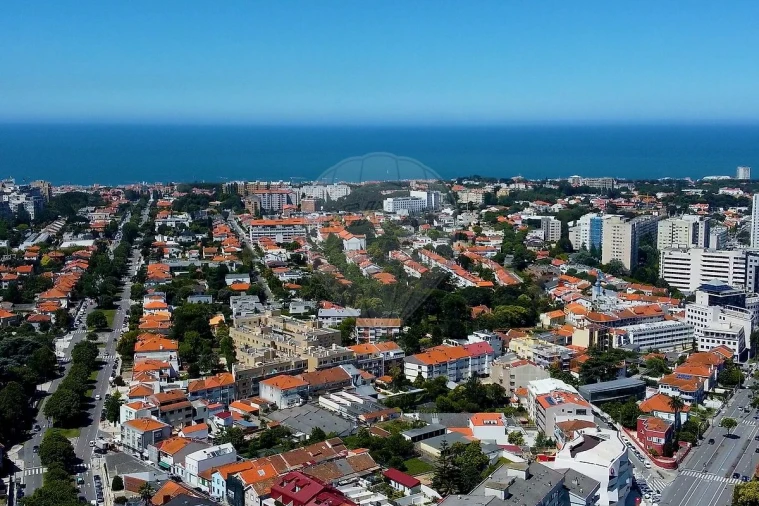 Moradia T5 para Arrendamento em Ramalde Foto 37