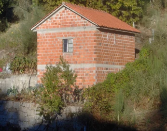 Terreno para Venda em Eiras e Mei