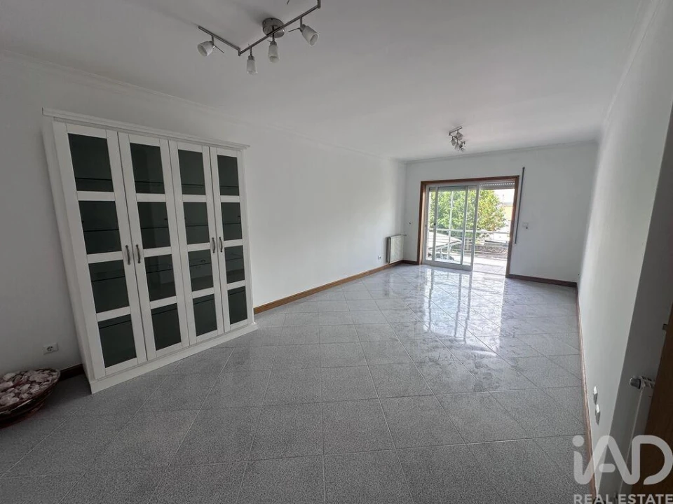 Apartamento T2 para Venda em Subportela, Deocriste e Portela Susã Foto 1
