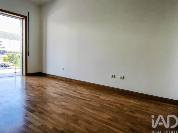 Apartamento T2 para Venda em Subportela, Deocriste e Portela Susã