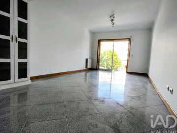 Apartamento T2 para Venda em Subportela, Deocriste e Portela Susã