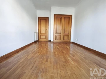 Apartamento T2 para Venda em Subportela, Deocriste e Portela Susã