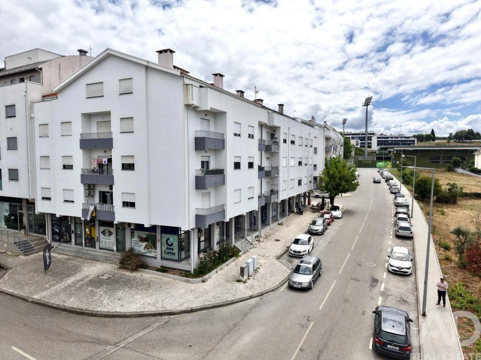 Apartamento T4 para Venda em Tondela e Nandufe Foto 2