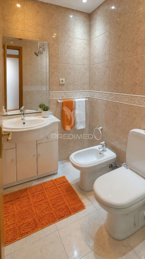Moradia T3 para Venda em Arcozelo