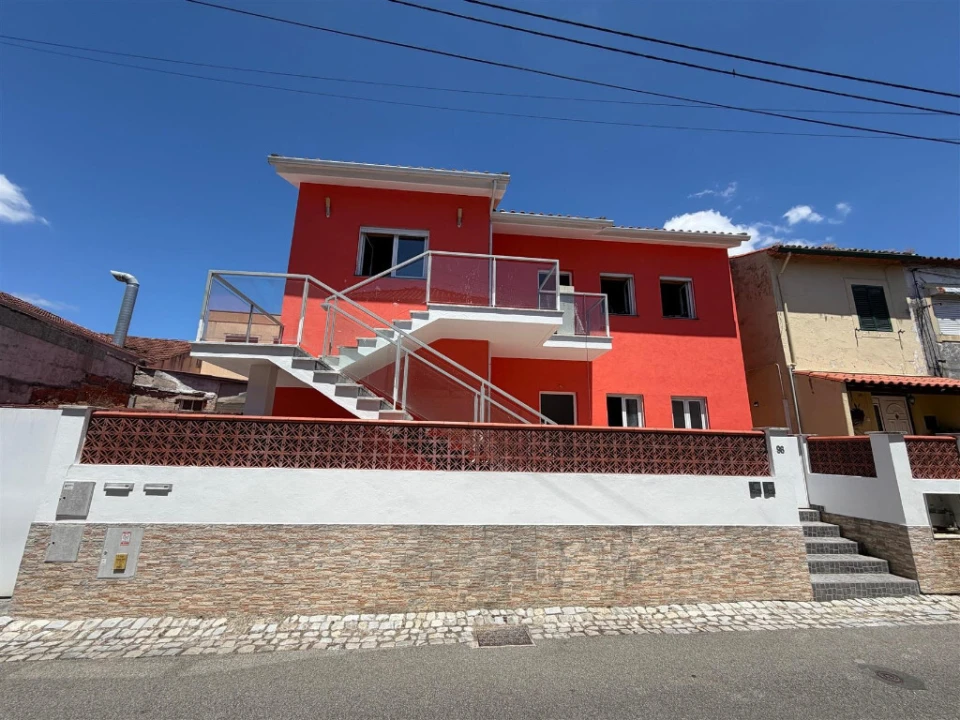 Apartamento T2 para Venda em Trouxemil e Torre de Vilela Foto 8