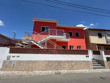 Apartamento T2 para Venda em Trouxemil e Torre de Vilela