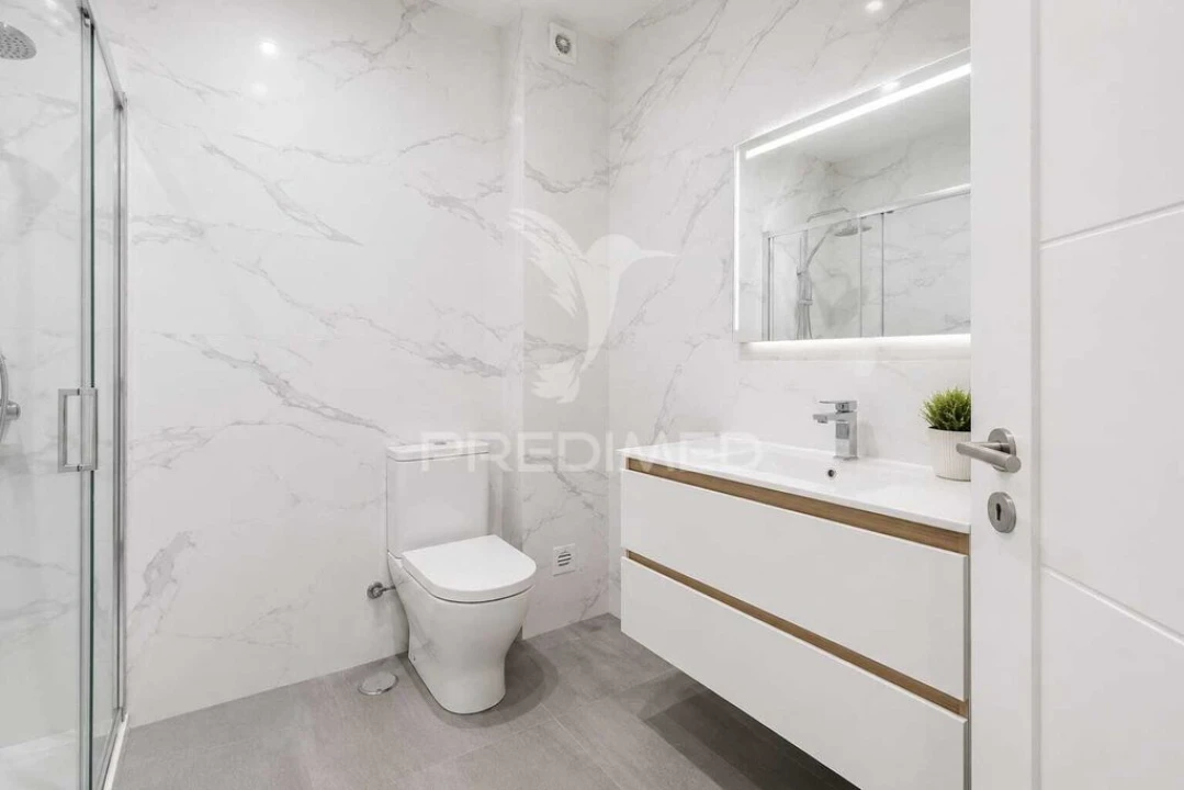 Apartamento T4 para Venda em Aljubarrota Foto 14
