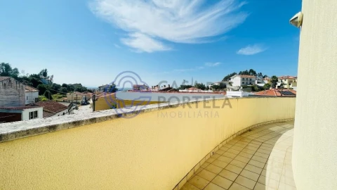 Apartamento T3 para Venda em São Martinho de Árvore e Lamarosa