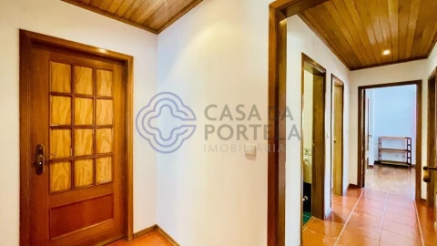 Apartamento T3 para Venda em São Martinho de Árvore e Lamarosa