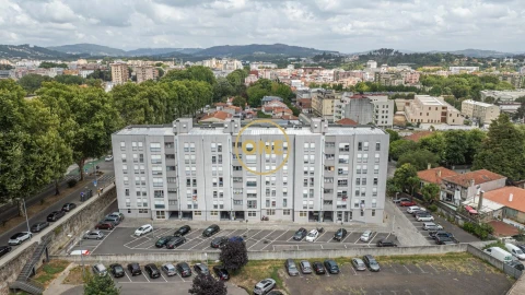 Apartamento T3 para Venda em Vila Nova de Famalicão e Calendário