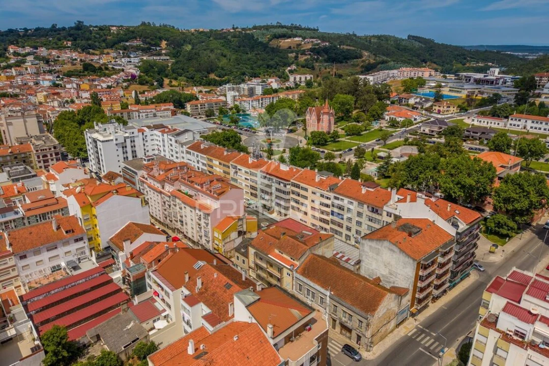 Apartamento T2 para Venda em Aljubarrota Foto 16