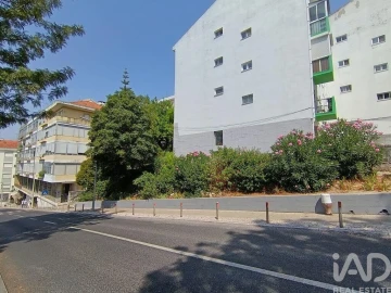 Apartamento T1 para Venda em Sacavém e Prior Velho