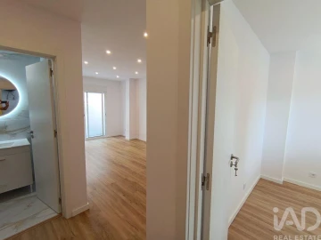 Apartamento T1 para Venda em Sacavém e Prior Velho
