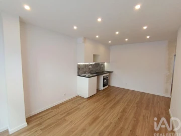 Apartamento T1 para Venda em Sacavém e Prior Velho