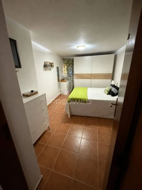 Moradia T4 para Venda em Barbacena e Vila Fernando