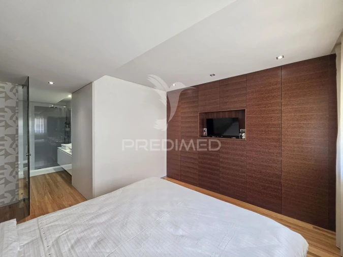 Apartamento T2 para Venda em Urgezes Foto 20