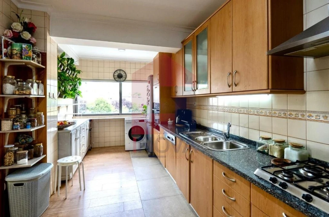 Apartamento T3 para Venda em Vila Verde e Barbudo Foto 12